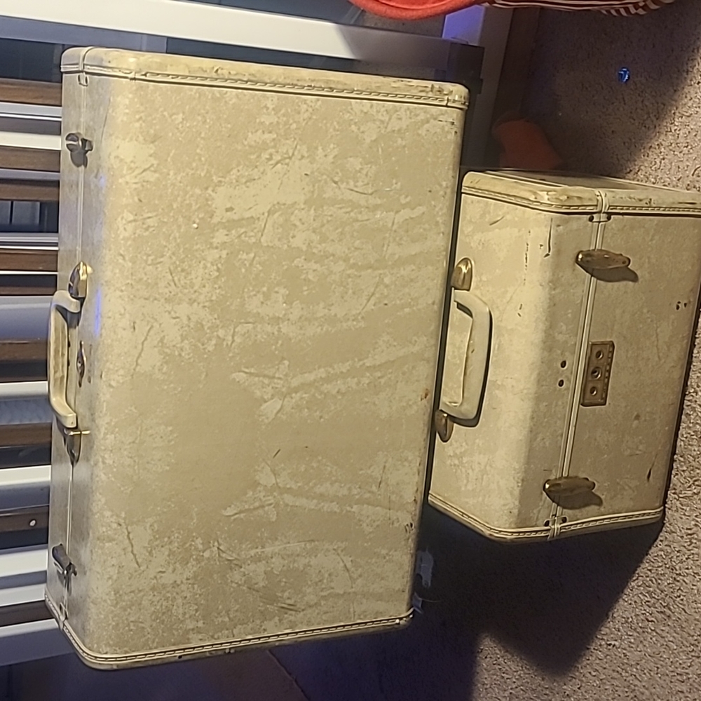 Vintage Samsonite Luggage Traincase